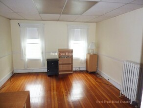 78 Bromfield Rd, Unit 2 in Somerville, MA - Building Photo - Building Photo