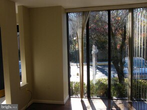 10865 Deborah Dr in Potomac, MD - Building Photo - Building Photo