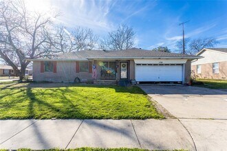 1701 P Ave in Plano, TX - Building Photo - Building Photo