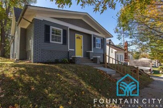 205 Ferrel St in Platte City, MO - Building Photo - Building Photo