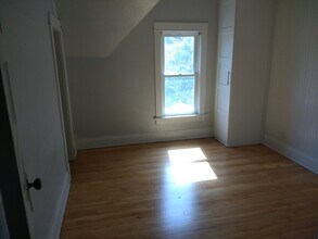 320 Platt St, Unit 320.5 platt in Eau Claire, WI - Foto de edificio - Building Photo