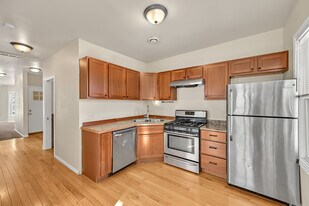 2108 N 1st St, Unit Upper unit in Milwaukee, WI - Building Photo