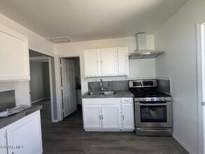 43119 7th St E in Lancaster, CA - Building Photo - Building Photo
