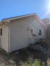 99 Thornton St in Providence, RI - Foto de edificio - Building Photo