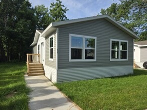 315 Louva Ln in Mankato, MN - Building Photo - Building Photo