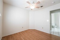 5209 Velazco Ln photo'