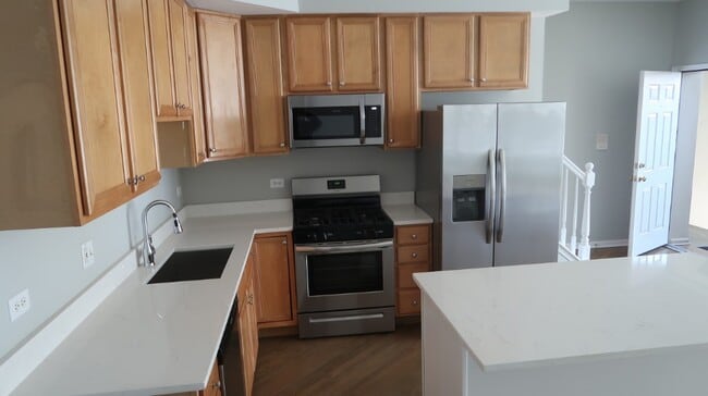 property at 1446 W Chicago Ave