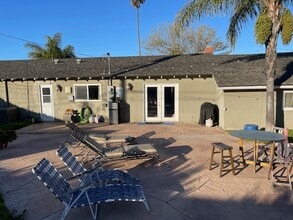 624 Bella Dr in Thousand Oaks, CA - Foto de edificio - Building Photo