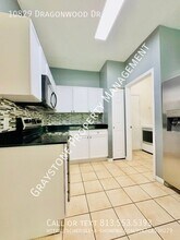 10829 Dragonwood Dr in Tampa, FL - Building Photo - Building Photo