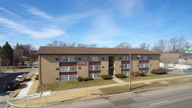 Diversey Place Apartments in Detroit, MI - Building Photo - Building Photo