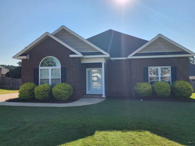 411 Green Island Rd in Bonaire, GA - Building Photo - Building Photo