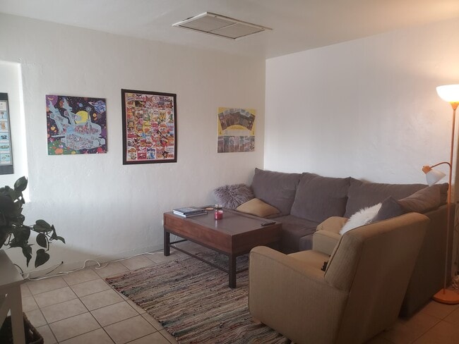 1727 E 9th St, Unit #1 - 3 bedroom in Tucson, AZ - Building Photo - Building Photo