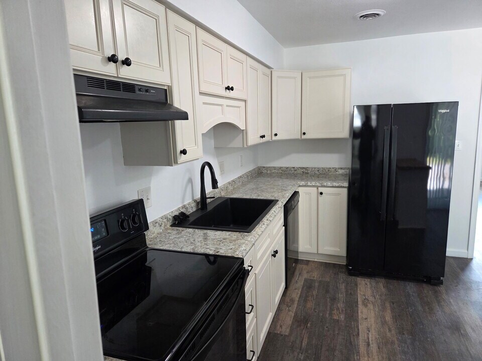 1802 Edmund Ave NE, Unit 1802 Edmund Ave in Roanoke, VA - Foto de edificio