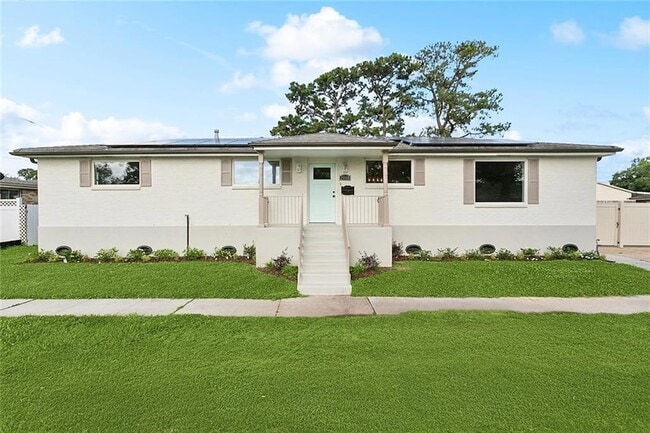 property at 2008 Taft Park