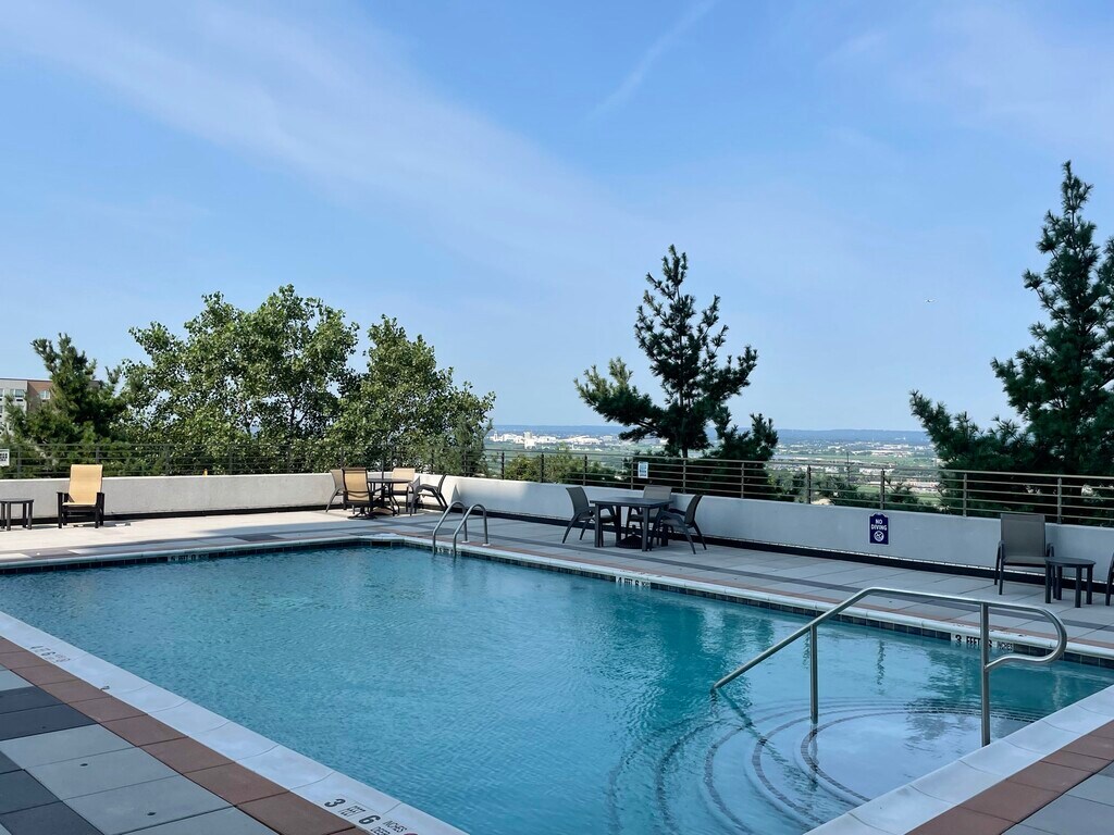 THE FAIRVIEW Apartments in Fairview, NJ