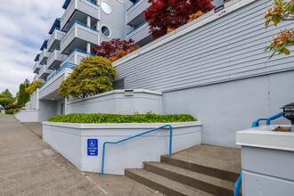 Queen Anne Ocean View Condos in Seattle, WA - Building Photo - Building Photo