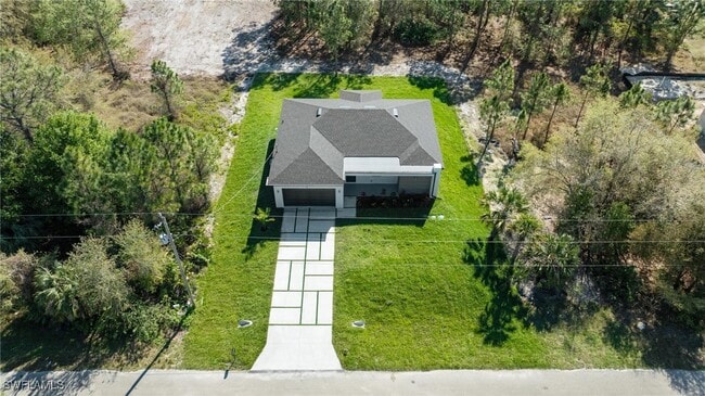 property at 567 Flamingo Ave S