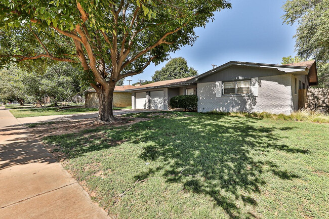 4828 16th St in Lubbock, TX - Building Photo - Building Photo