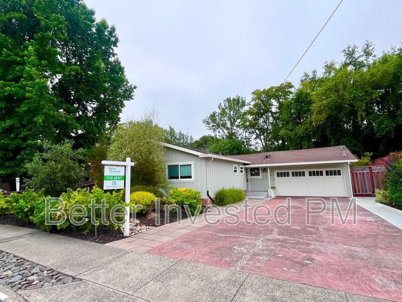 5322 Gold Dr in Santa Rosa, CA - Building Photo