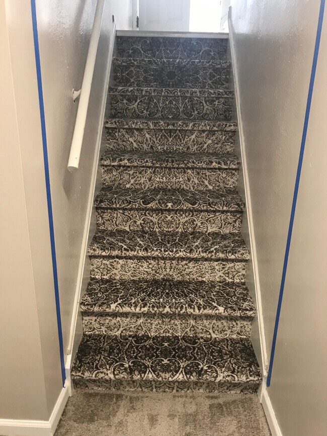 24107 E Baintree Rd in Beachwood, OH - Building Photo - Building Photo