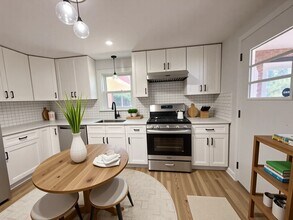 11 Maine Ave in Natick, MA - Building Photo - Building Photo