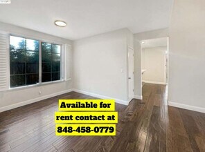 51 Village Square Pl in Pleasant Hill, CA - Building Photo - Building Photo