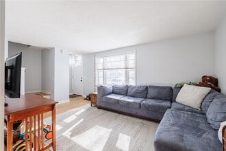 206 Farmington Rd in Rochester, NY - Building Photo - Building Photo