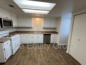 3926 W Meadow Ave in Visalia, CA - Building Photo - Building Photo