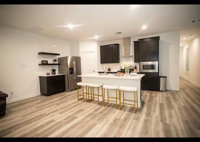 12317 Brandenburg Gate Rd