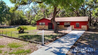 34758 Evergreen Way in Ridge Manor, FL - Building Photo - Building Photo