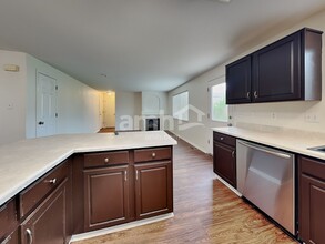 10656 E 113th Ave in Henderson, CO - Building Photo - Building Photo