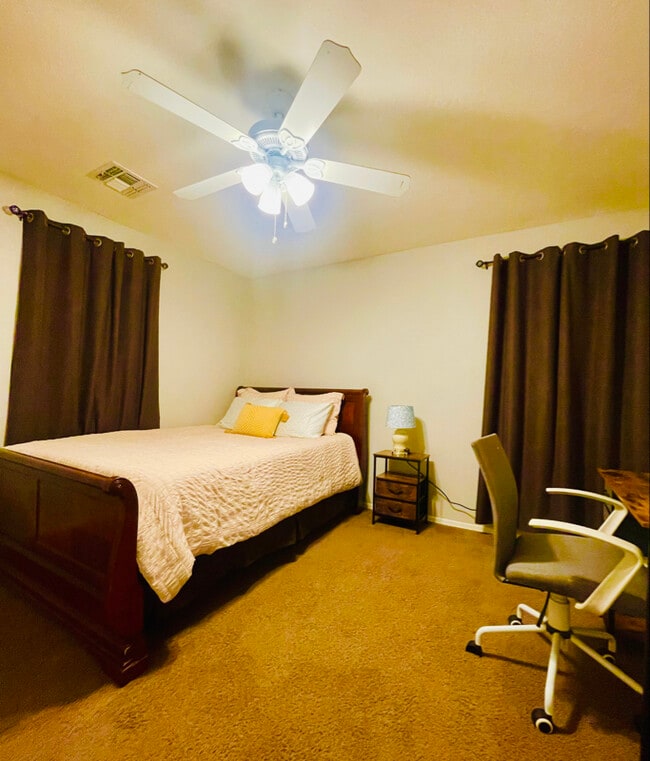 11136 East Starkey Avenue in Mesa, AZ - Foto de edificio - Building Photo