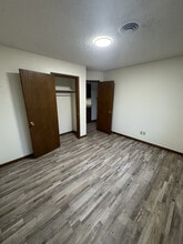 1104 Residences in Holdrege, NE - Building Photo - Building Photo