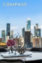 25 Columbus Cir, Unit 65E in New York, NY - Building Photo - Building Photo