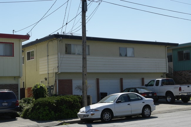 2517 Denning Ct in Castro Valley, CA - Foto de edificio - Building Photo