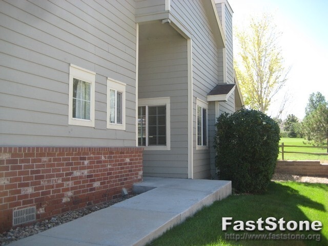 13550 Washington St in Thornton, CO - Building Photo - Building Photo