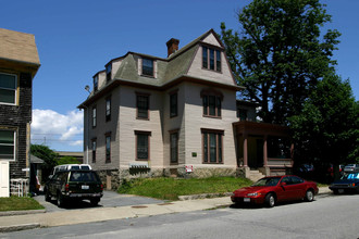 37 Morgan St in New Bedford, MA - Building Photo - Building Photo