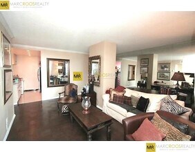 85 E India Row, Unit 28G in Boston, MA - Building Photo - Building Photo