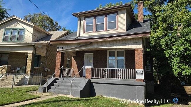 3319 Milton Ct in Cincinnati, OH - Building Photo - Building Photo