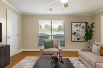 The Glens in Tuscaloosa, AL - Foto de edificio - Building Photo