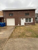 518 Peterson Dr in Kerrville, TX - Building Photo