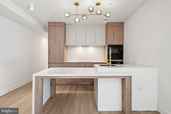 property at 23 Logan Cir NW