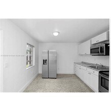 3531 SW 91st Ave in Miami, FL - Building Photo - Building Photo