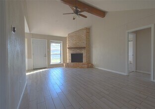 8430 Gallahad St in Houston, TX - Building Photo - Building Photo