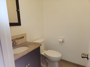 51 Candlestick Ct in Warwick, NY - Building Photo - Building Photo