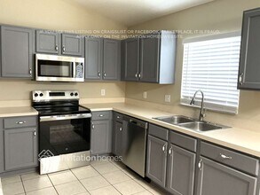 12326 Cedarfield Dr in Riverview, FL - Building Photo - Building Photo