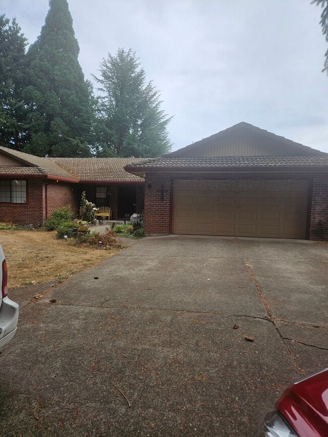 property at 760 S Webb Rd