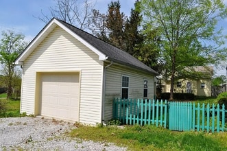 614 N Main St in Baltimore, OH - Building Photo - Building Photo