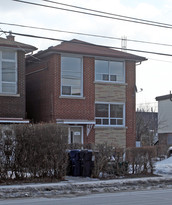 287 Royal York Rd in Toronto, ON - Building Photo