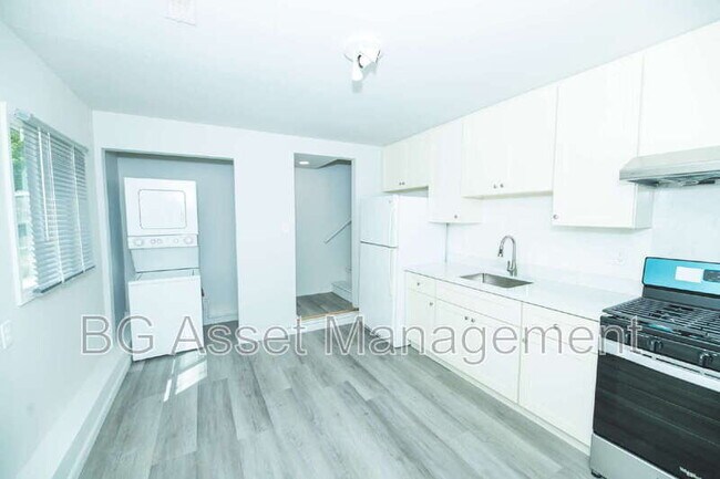 3025 Yolo Ave in El Cerrito, CA - Building Photo - Building Photo